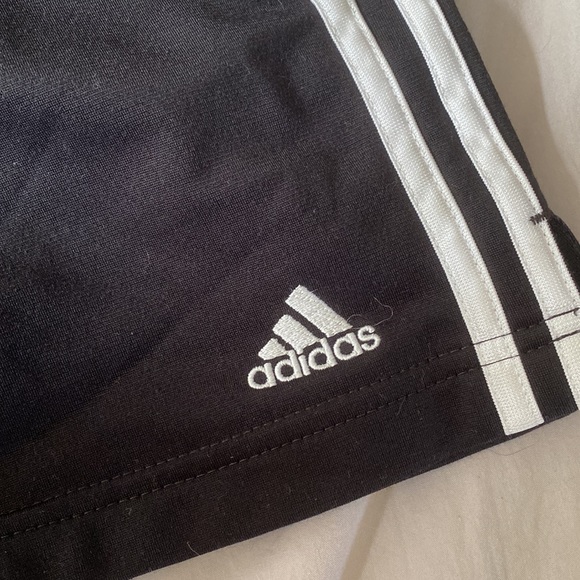 cute and comfy adidas shorts! - Picture 3 of 3